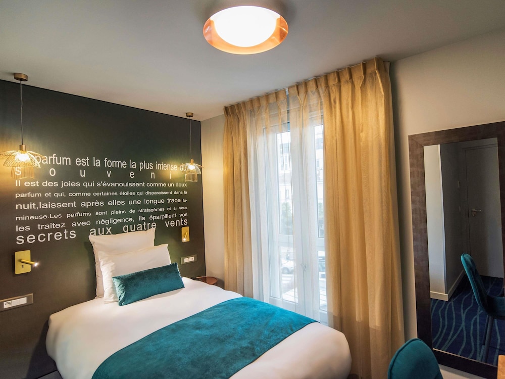 Hotel Mercure Paris Suresnes Longchamp 11/51