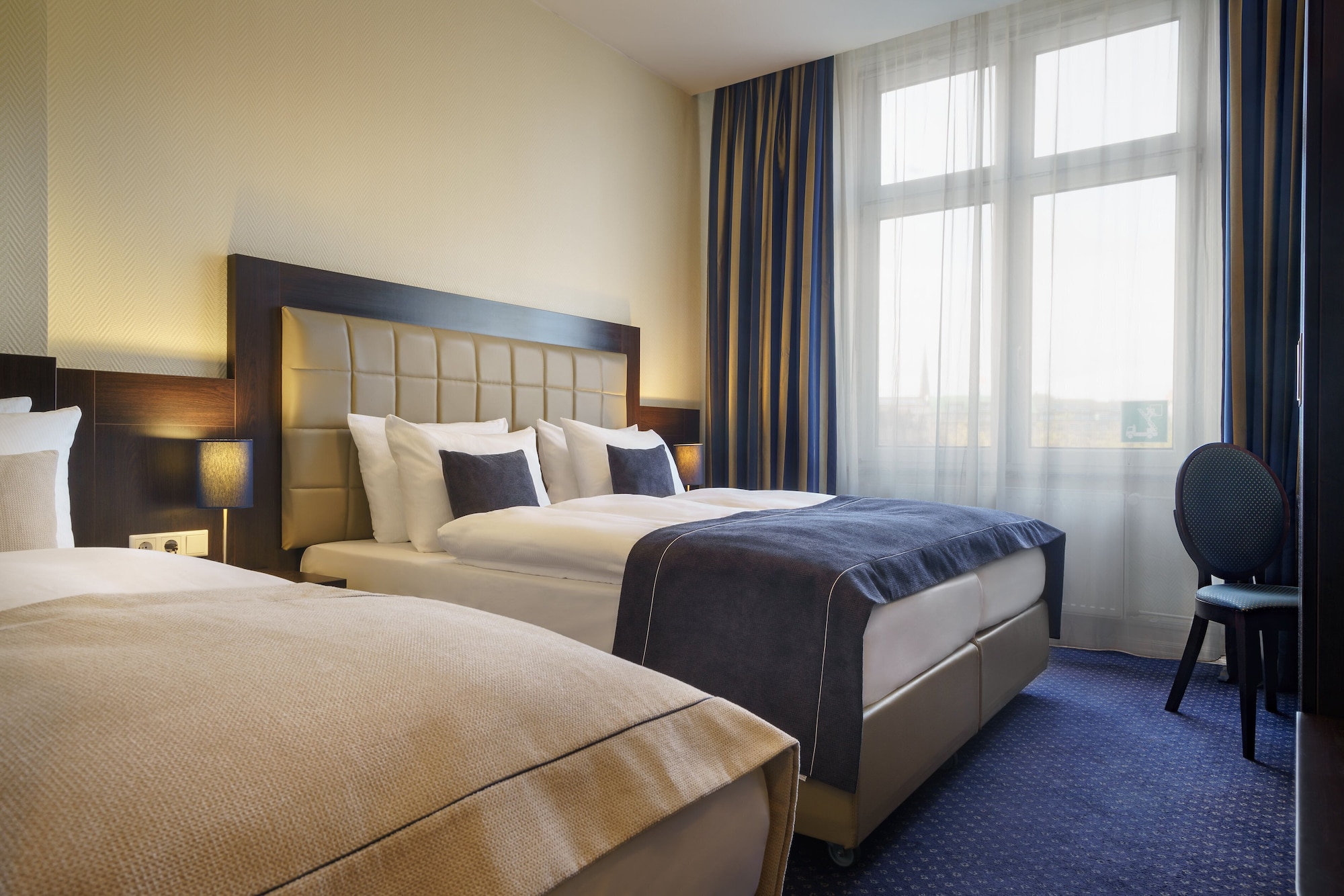 COMFORT, DOUBLE BED
