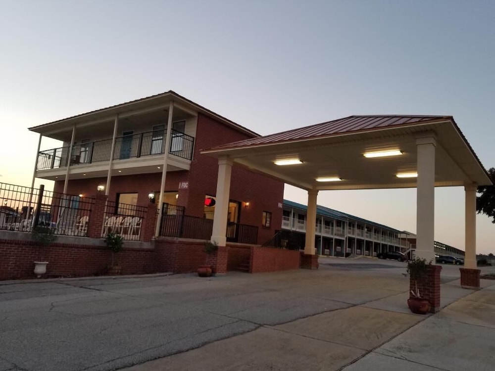 Star Inn Biloxi 3/37