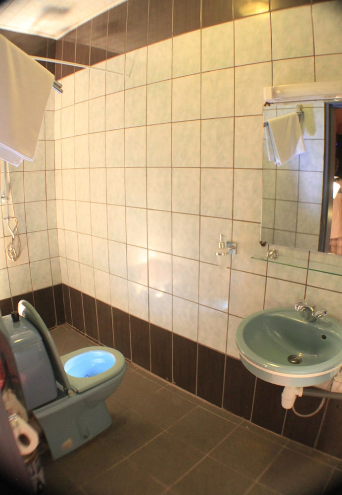Kemal Hotel 27/29