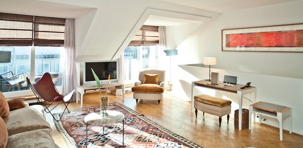 Cortiina Hotel 45/56