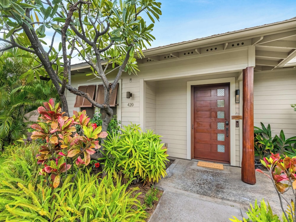 Mauna Lani Home Collection A CoralTree Residence Collection 5/49
