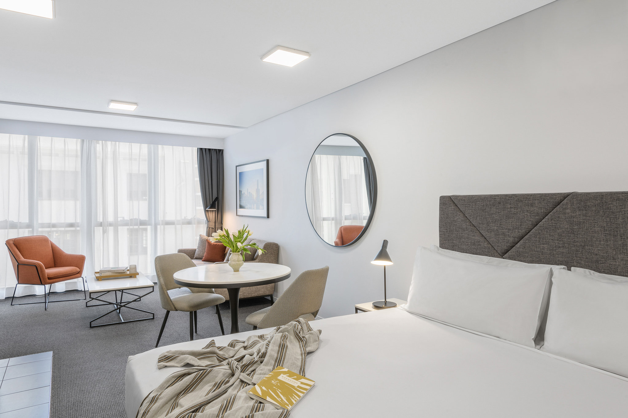 Meriton Suites Adelaide Street 10/17