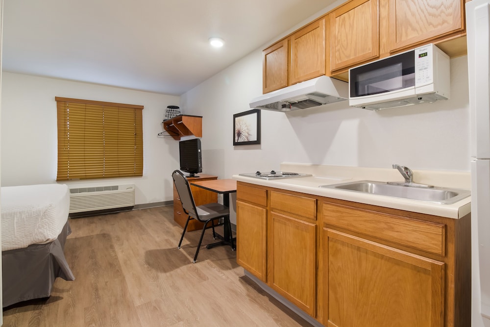 WoodSpring Suites College Station 40/41