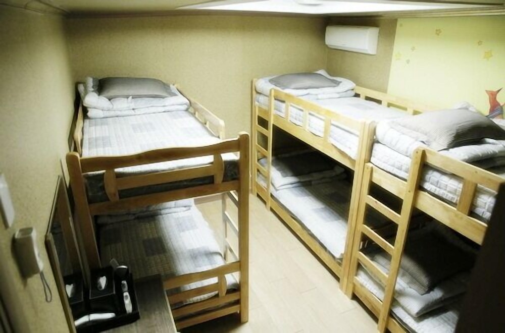 Moiri Guesthouse - Hostel 16/26