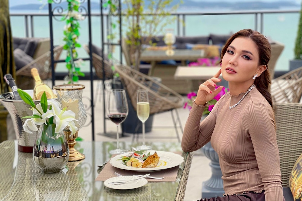 The Elysium Pratumnak Pattaya - By SHG 40/50
