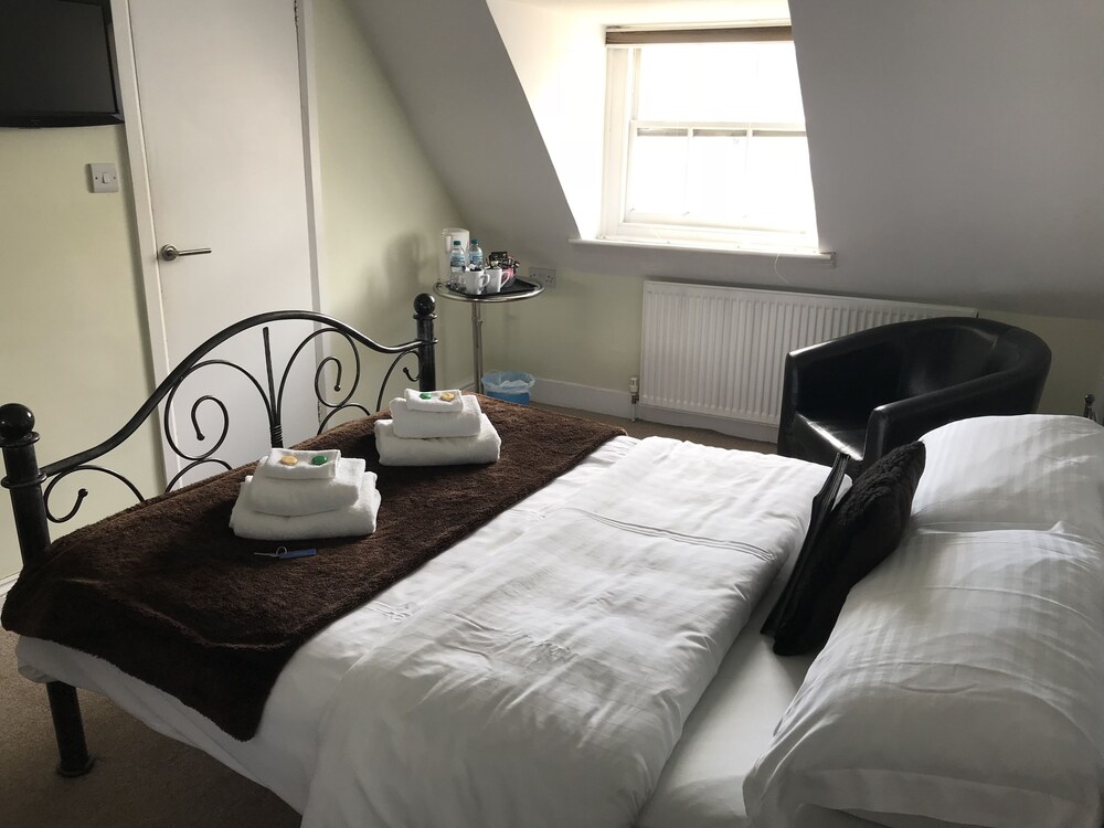 Kempfield House Hotel 18/50