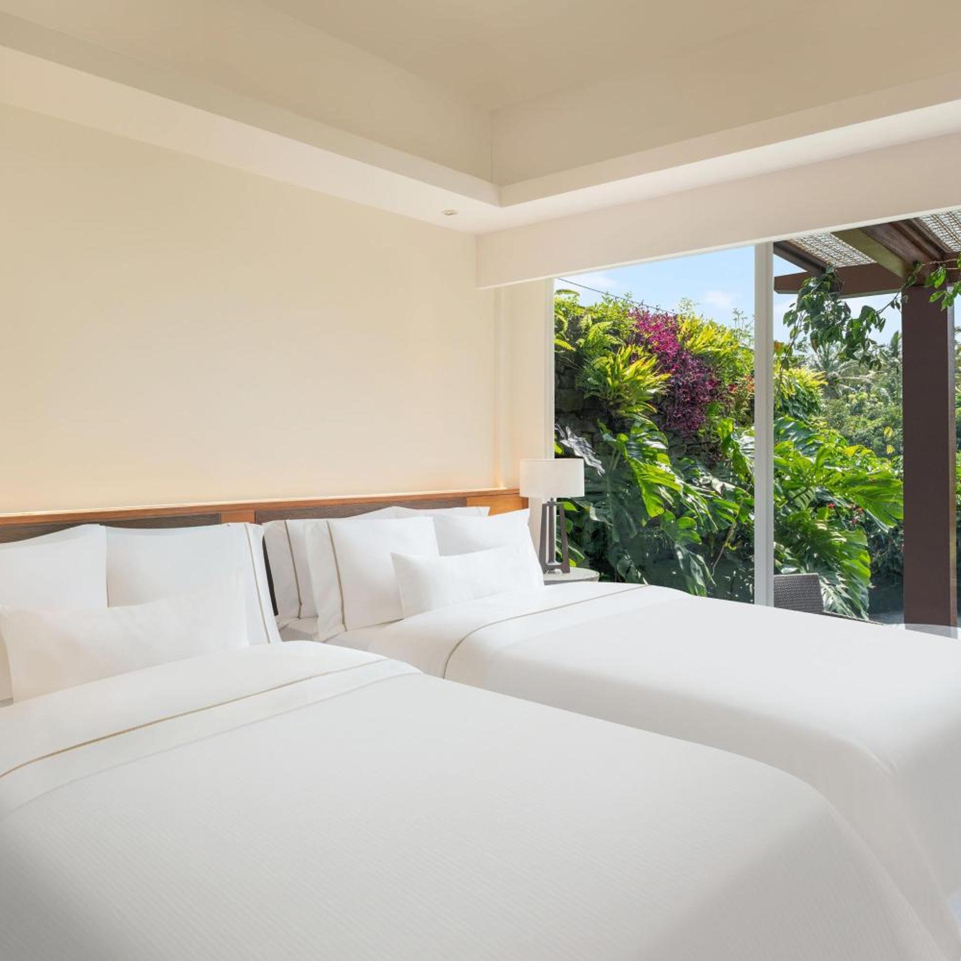 2 Bedrooms, Family Suite, Suite, Garden View, Balcony