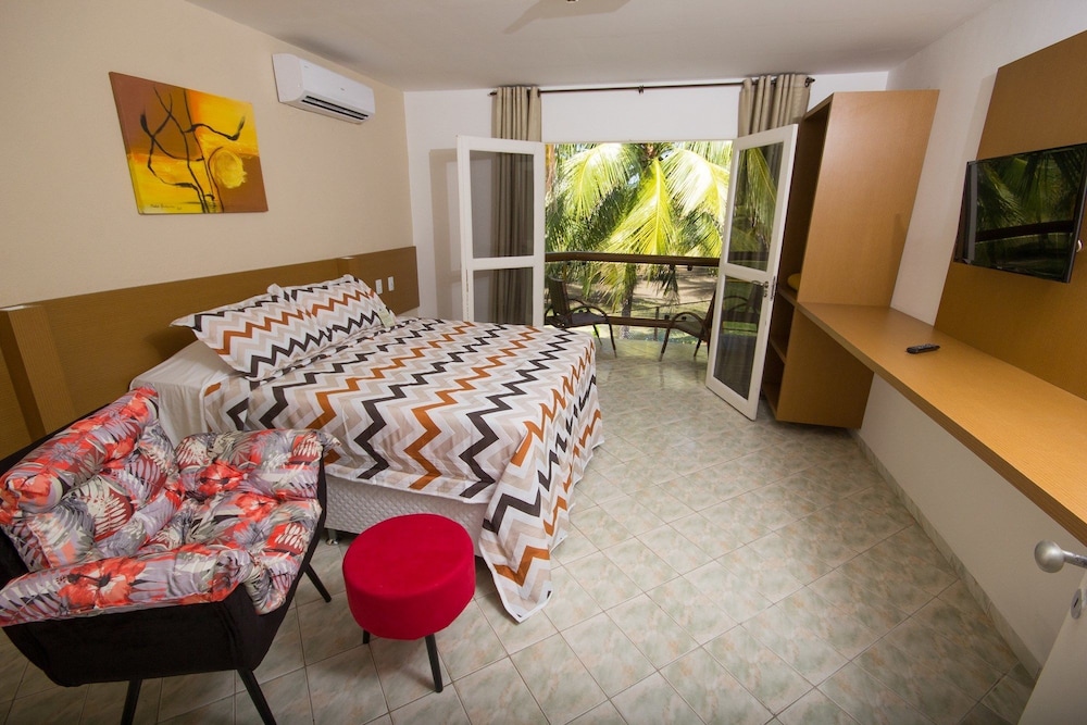Croa Mares Hotel 27/60