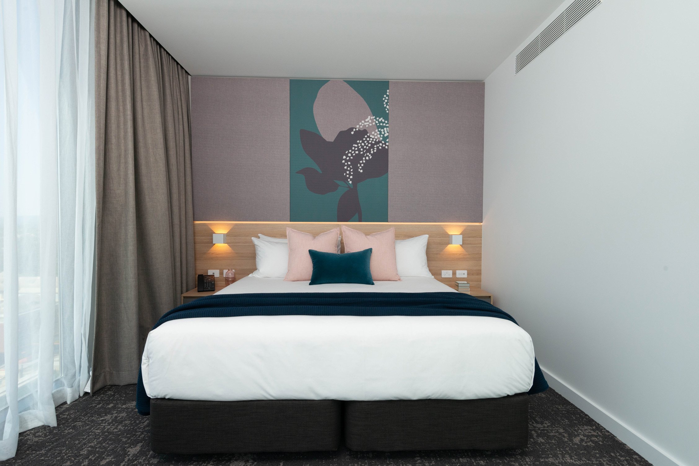 Crowne Plaza Adelaide 26/81