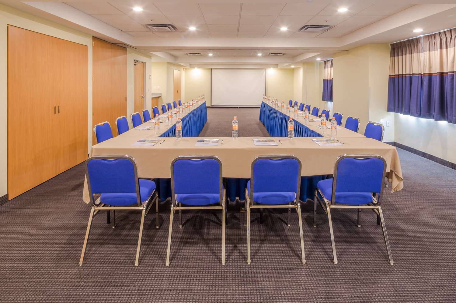 Microtel Inn & Suites by Wyndham Culiacan 46/56