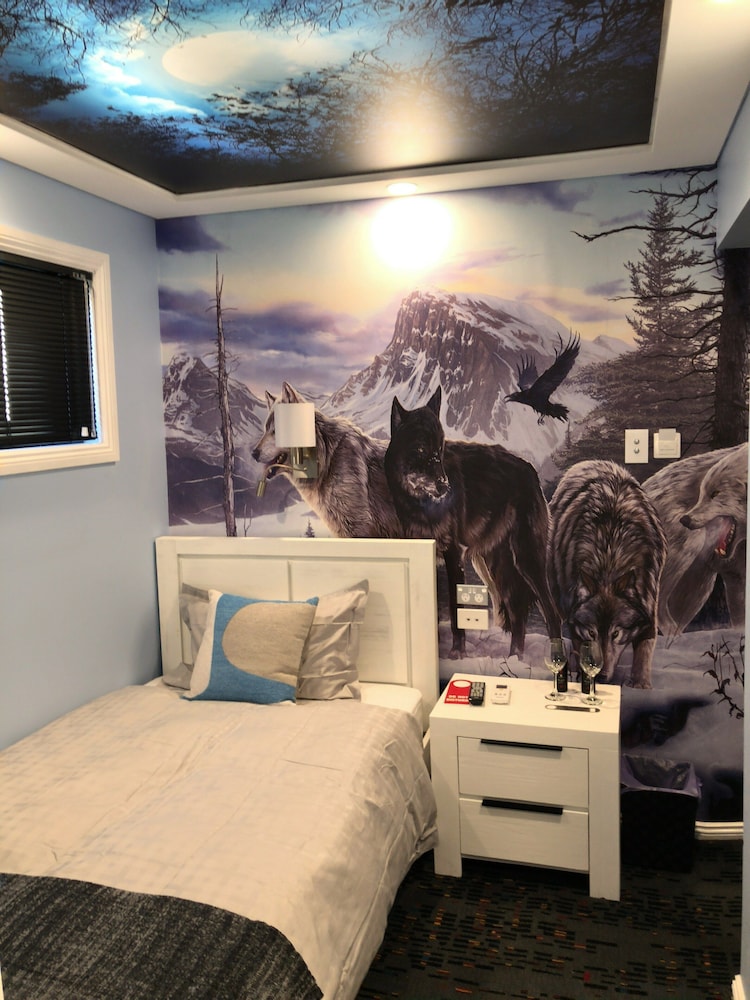 Amelia Budget Hotel 17/34