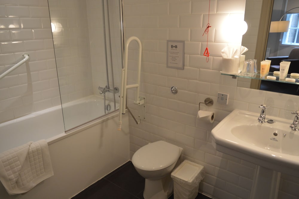 B B Edinburgh Hotel 5/41