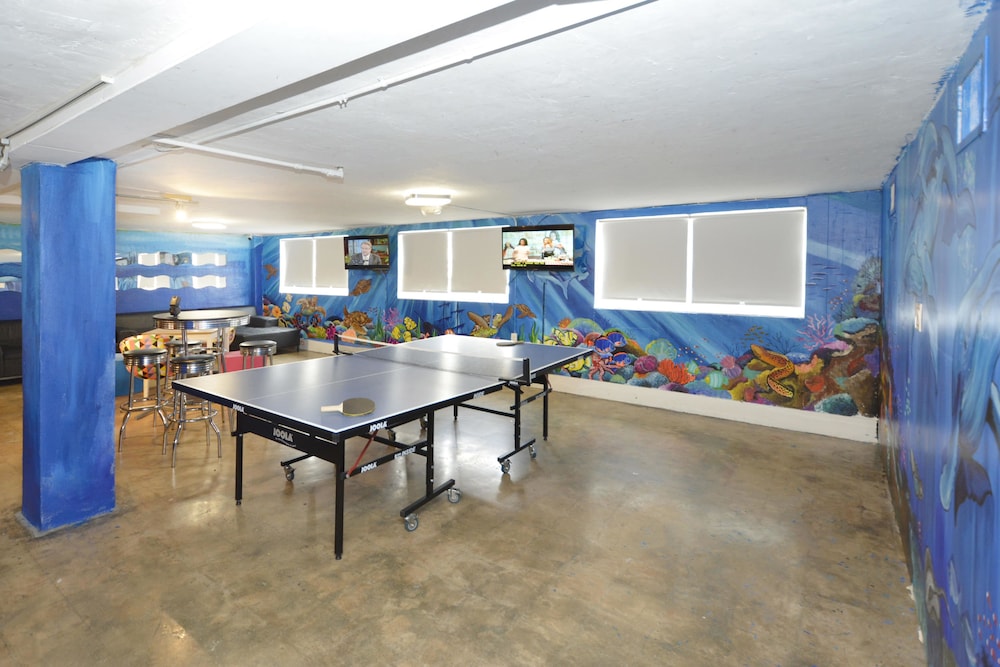 South Beach Rooms and Hostel 34/48