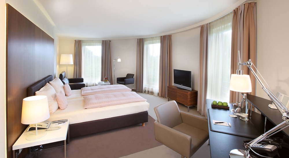 Lindner Hotel Dusseldorf Airport, part of JdV by Hyatt 17/75