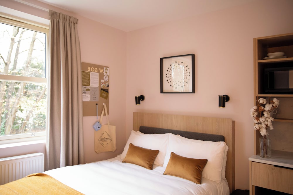 Compact, Double Bed
