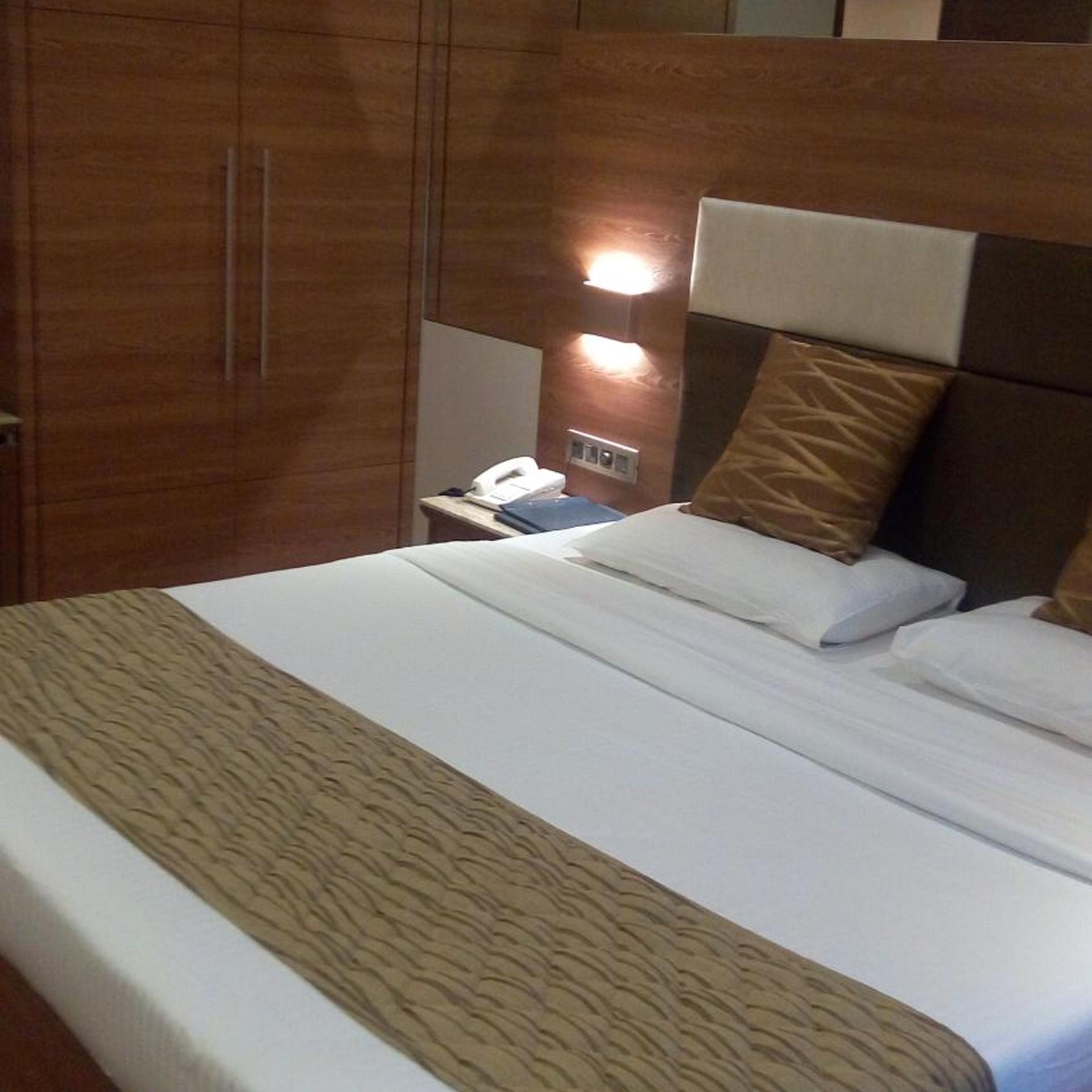 The Royal Orchid Hotel Chembur 7/37