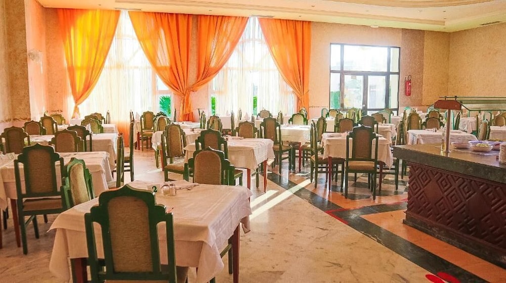Hotel Royal Jinene 54/68