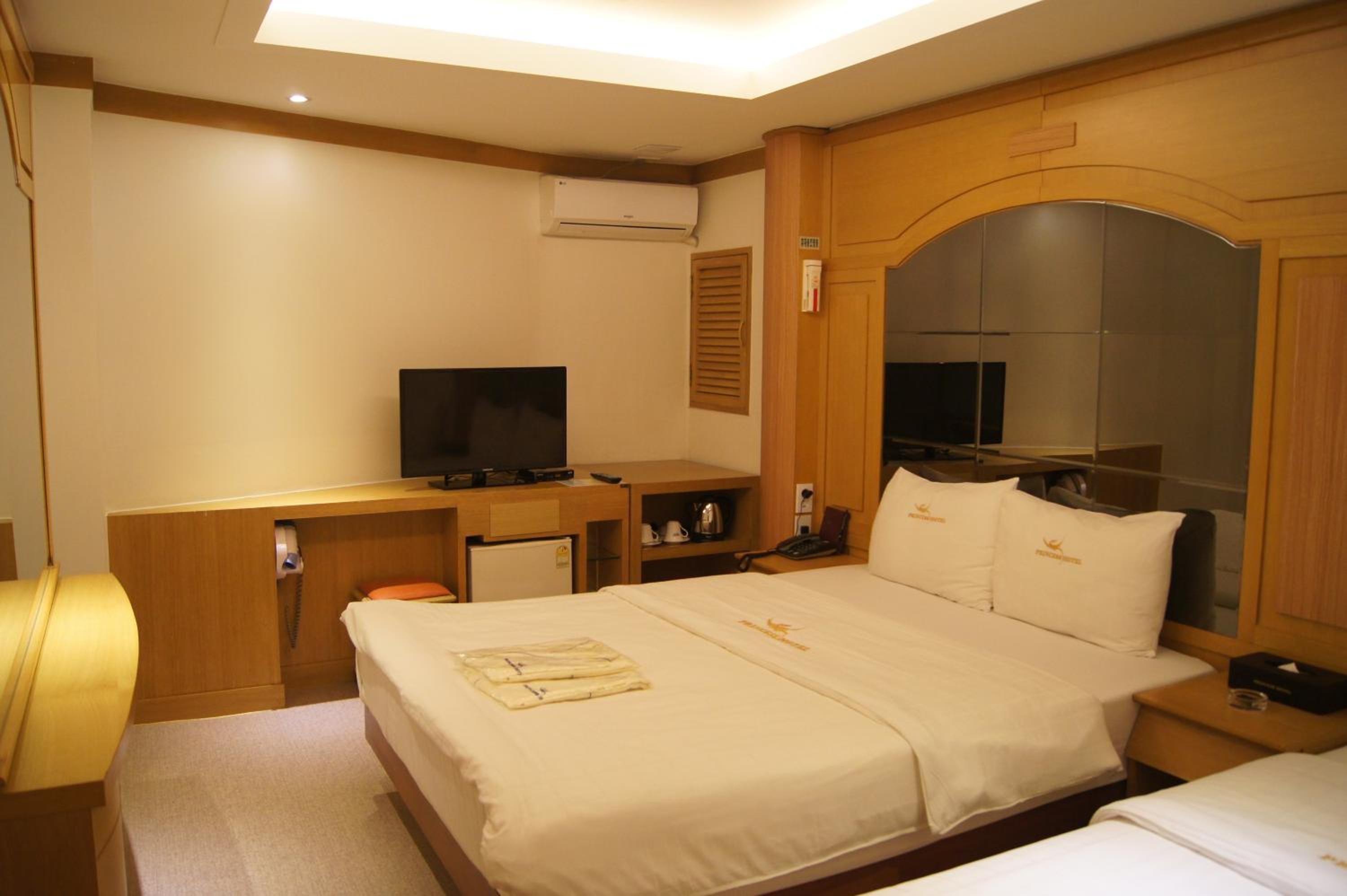 Princess Hotel 19/22