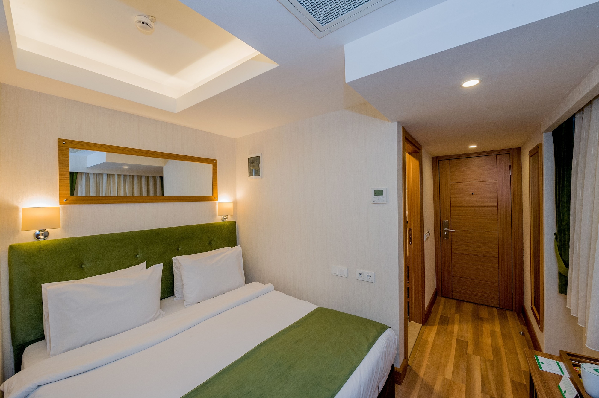 ECONOMY, DOUBLE BED