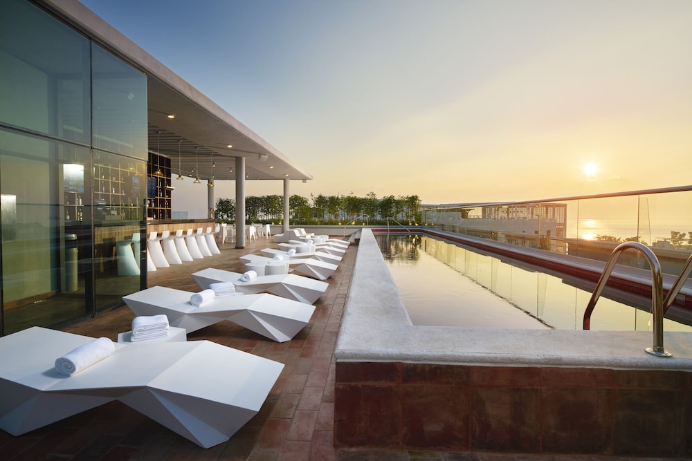 Fiesta Inn and Loft Ciudad del Carmen 24/50