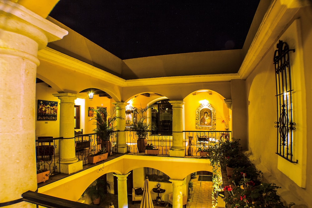 Hotel Casa Divina Oaxaca(formerly Villa Vera Oaxaca) 3/73