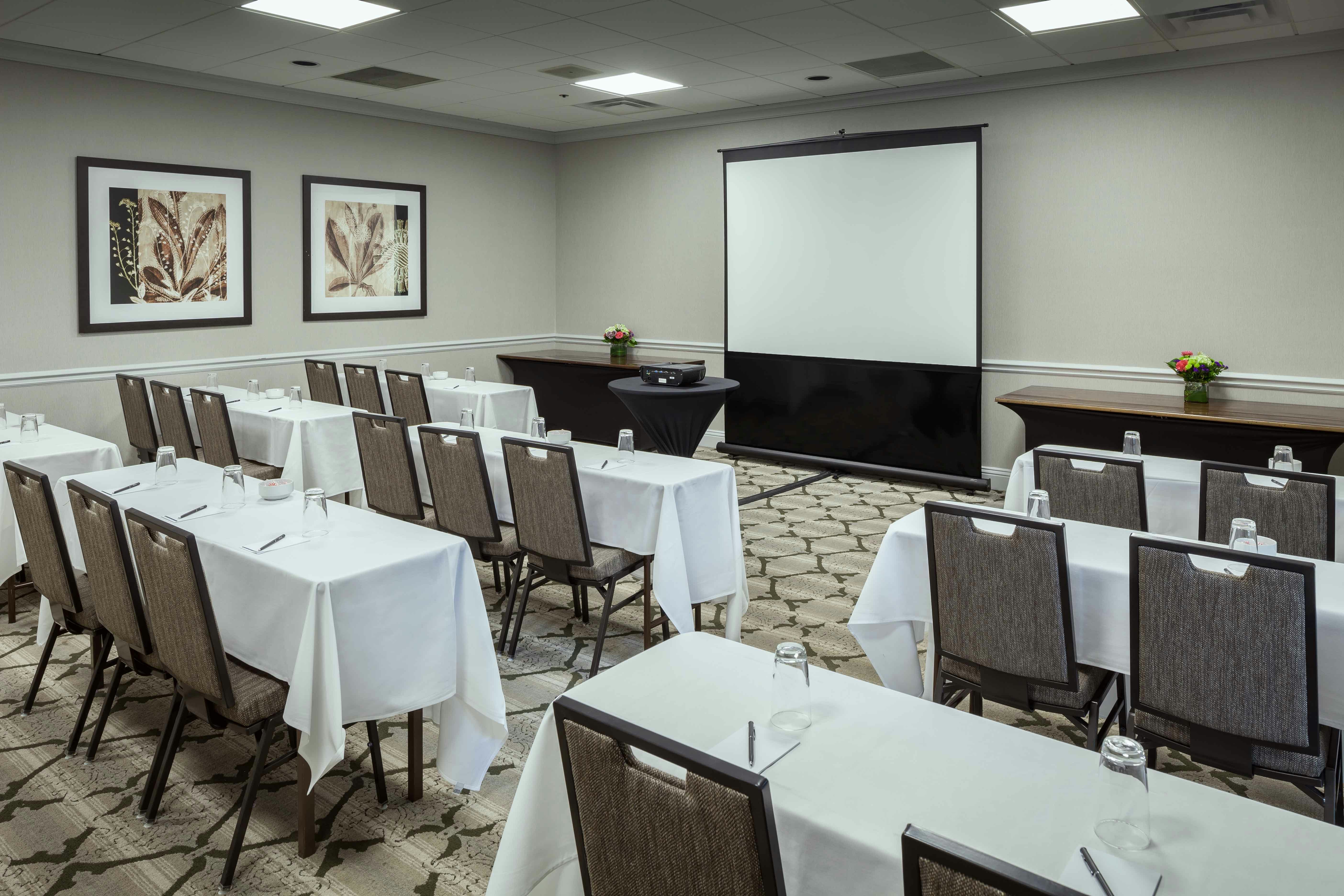 Hilton Brentwood/Nashville Suites 75/81