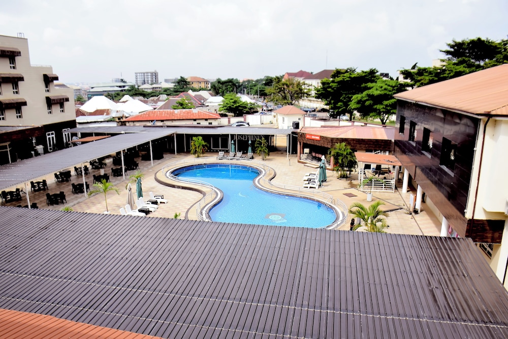 Sandralia Hotel 42/44