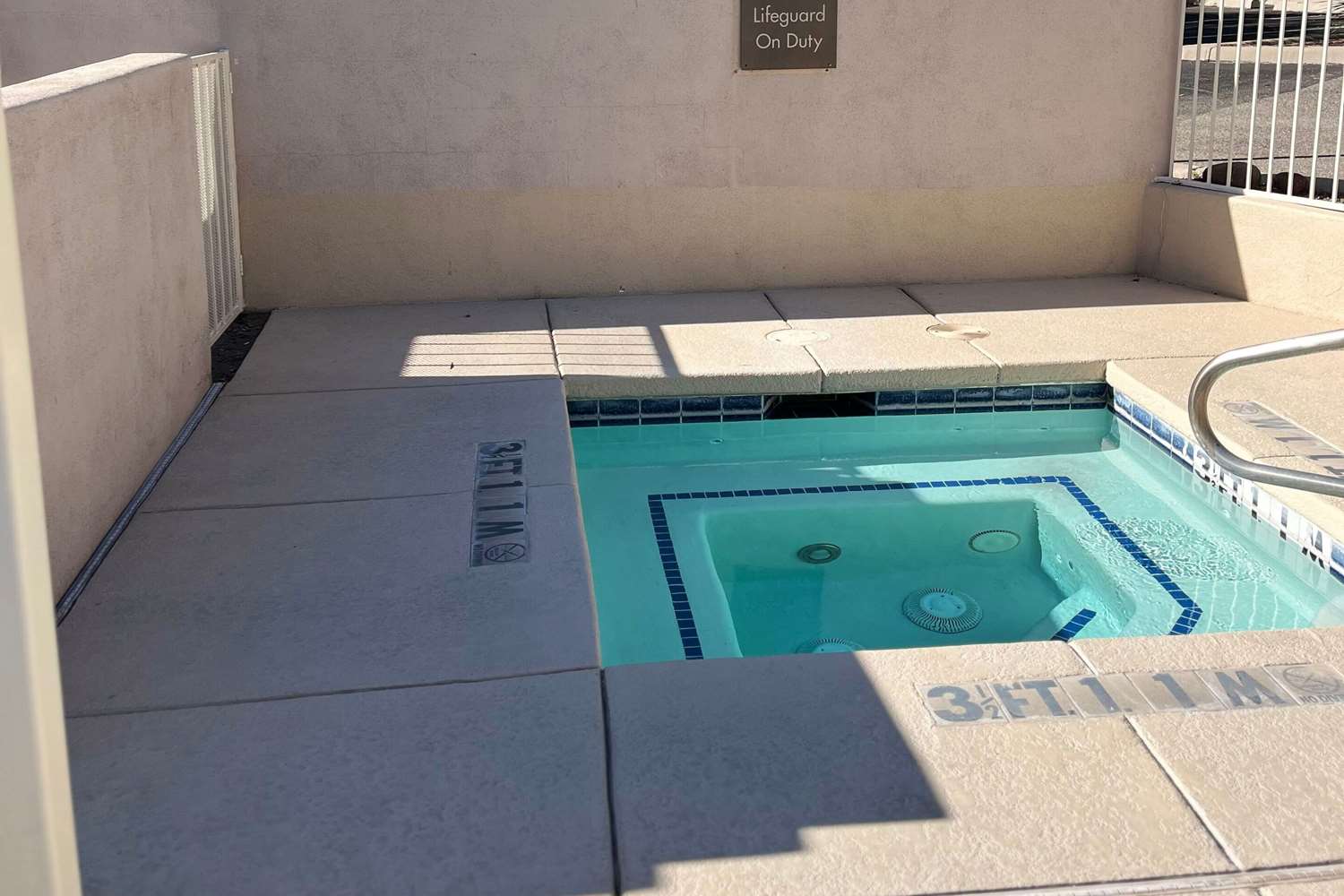 Comfort Inn Green Valley 5/17