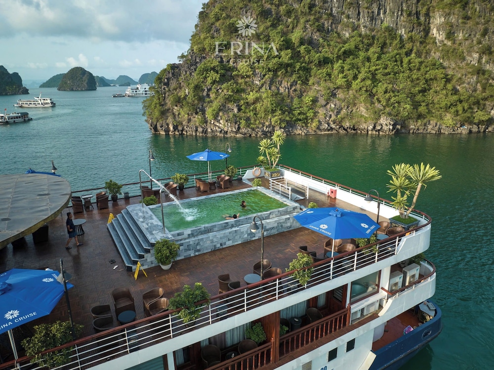 Rosa Cruise Halong 42/50