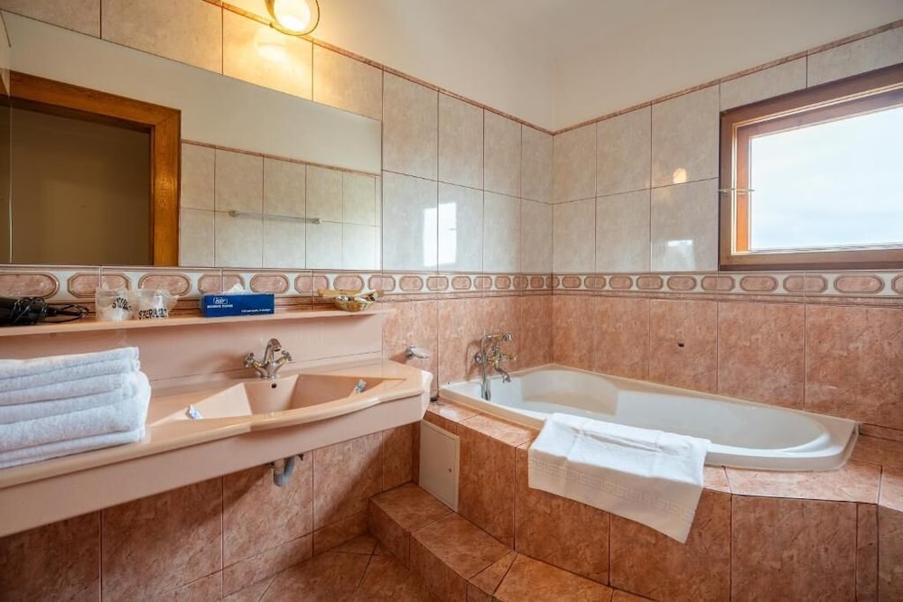 Hotel Casa Cranta 50/50