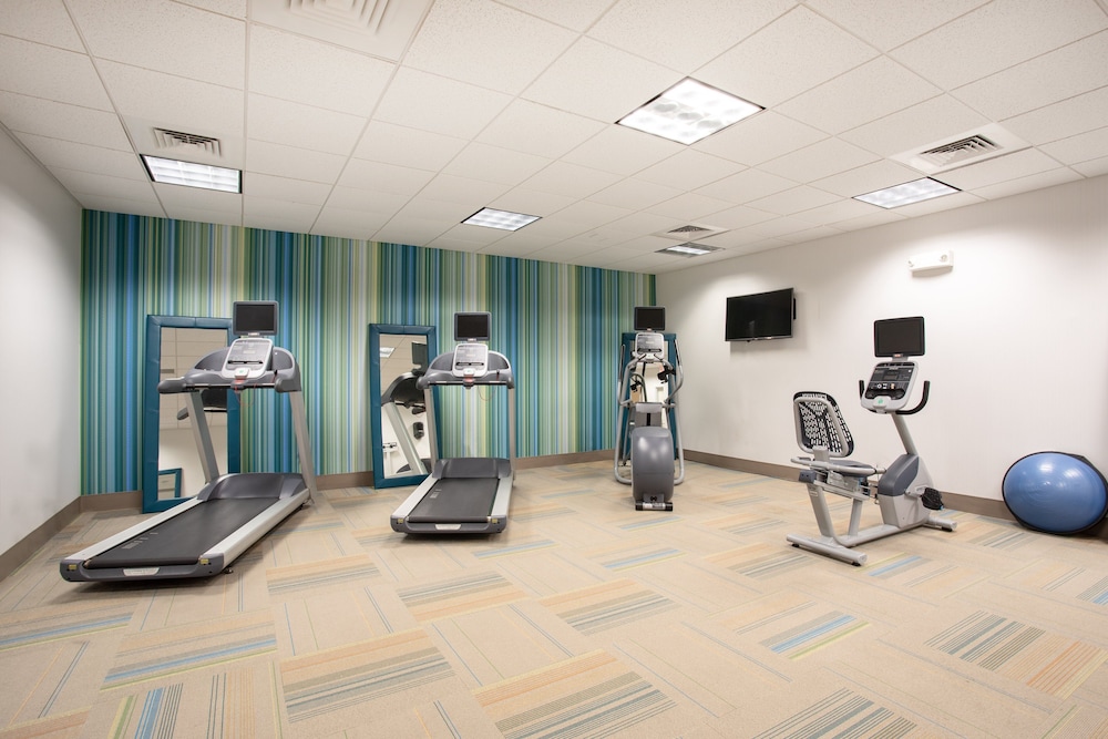 Holiday Inn Express And Suites Manhattan 32/55