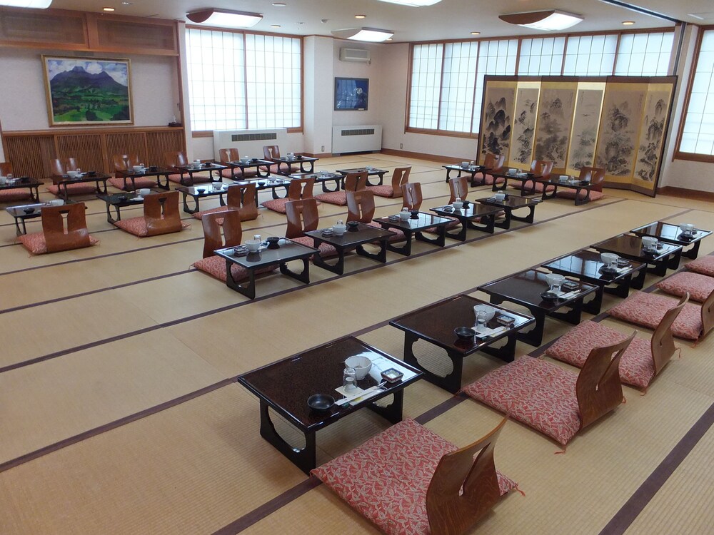 Akakura Wakui Hotel 24/27