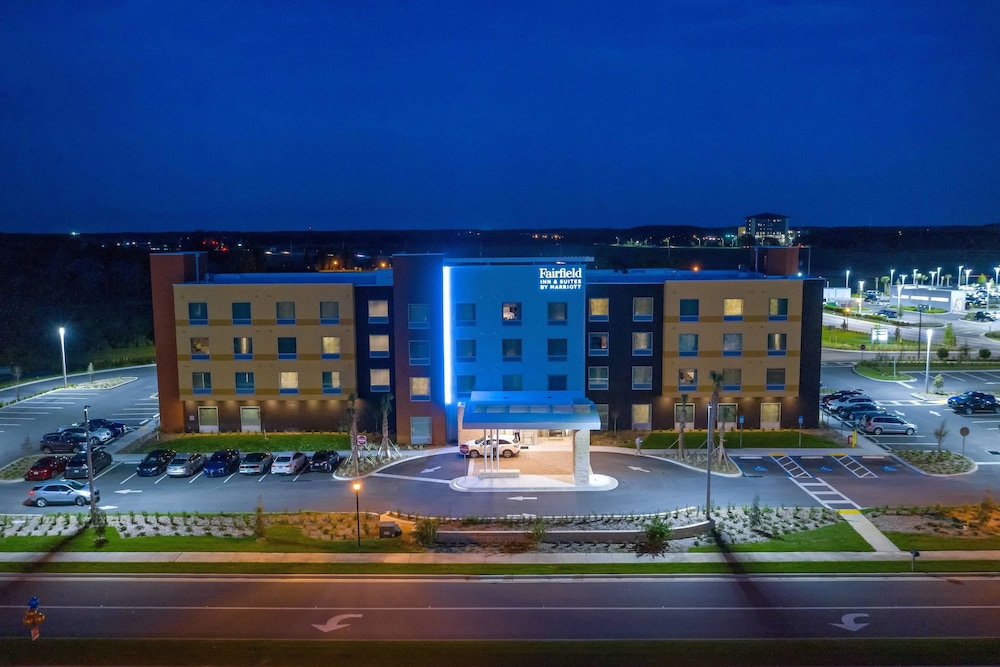 Fairfield Inn And Suites By Marriott Tampa Wesley Chapel 1/40