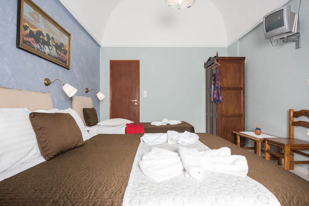 Anezina Villas 8/50