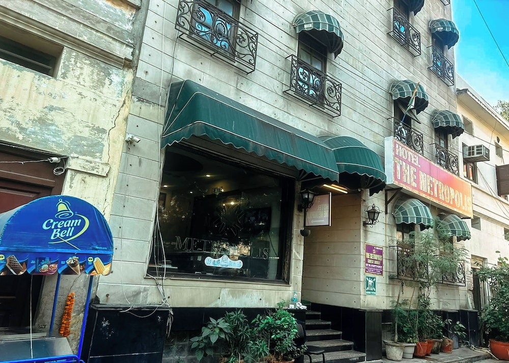 Metropolis Guest House 3/50