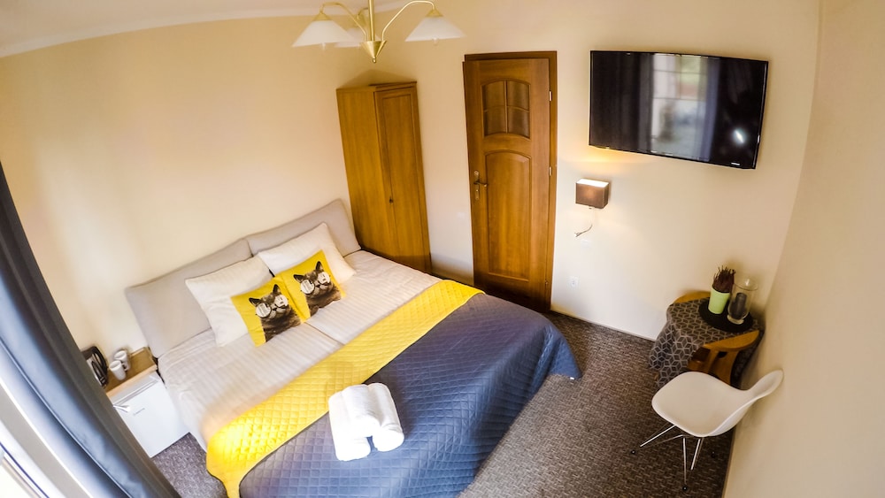 VILLA AMBER 9/50