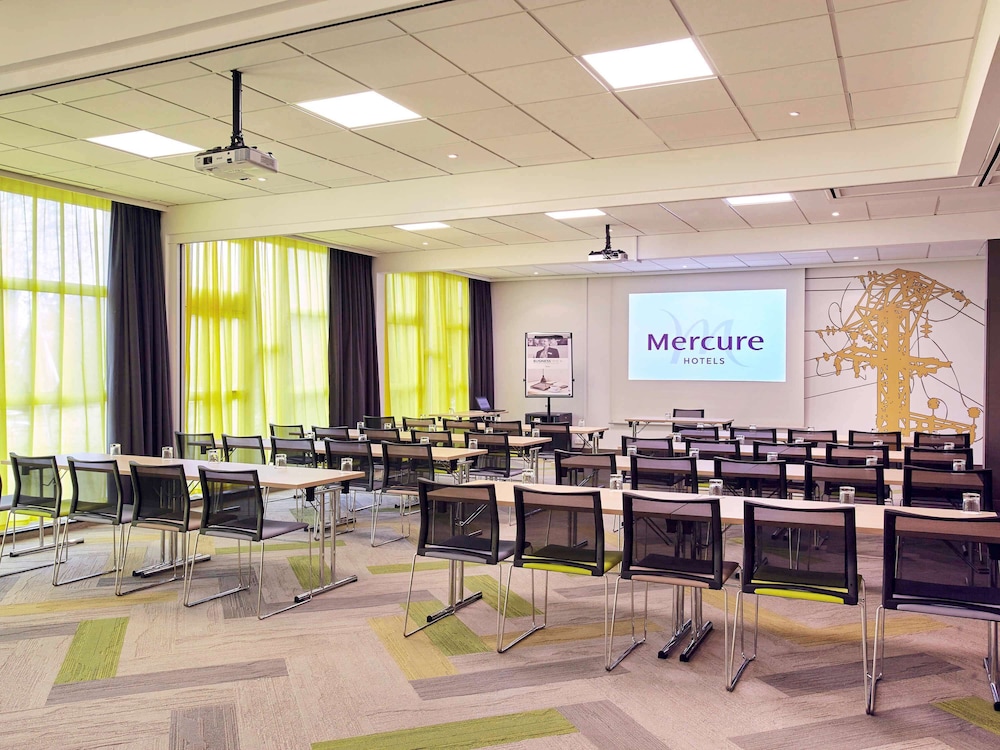 Mercure Paris Sud Les Ulis Courtaboeuf 58/68