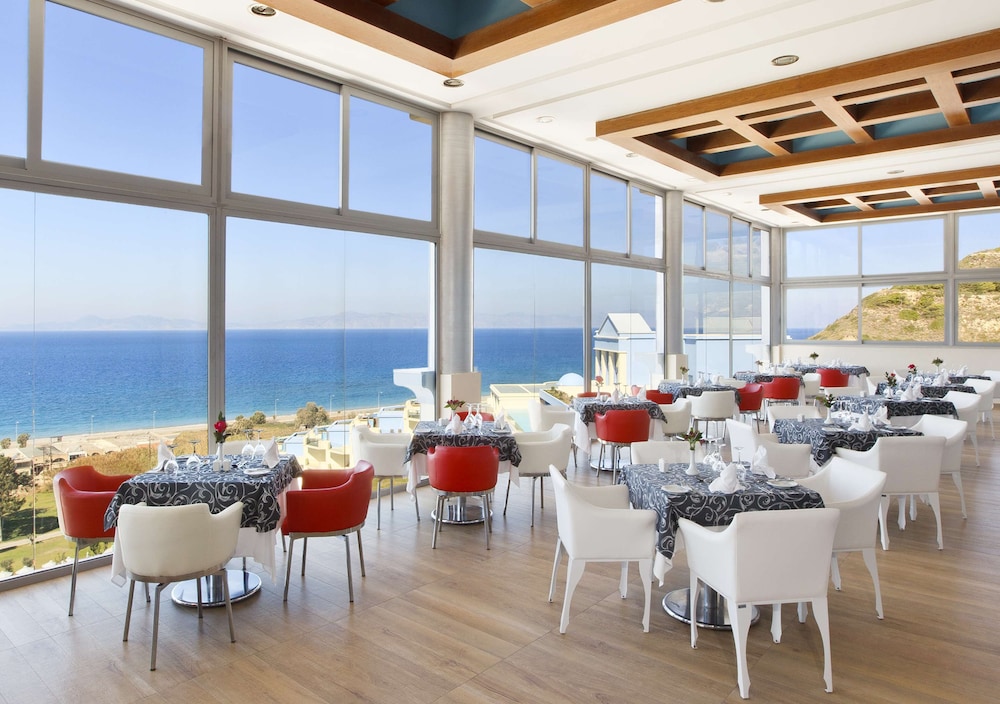 Atrium Platinum Luxury Resort 33/50