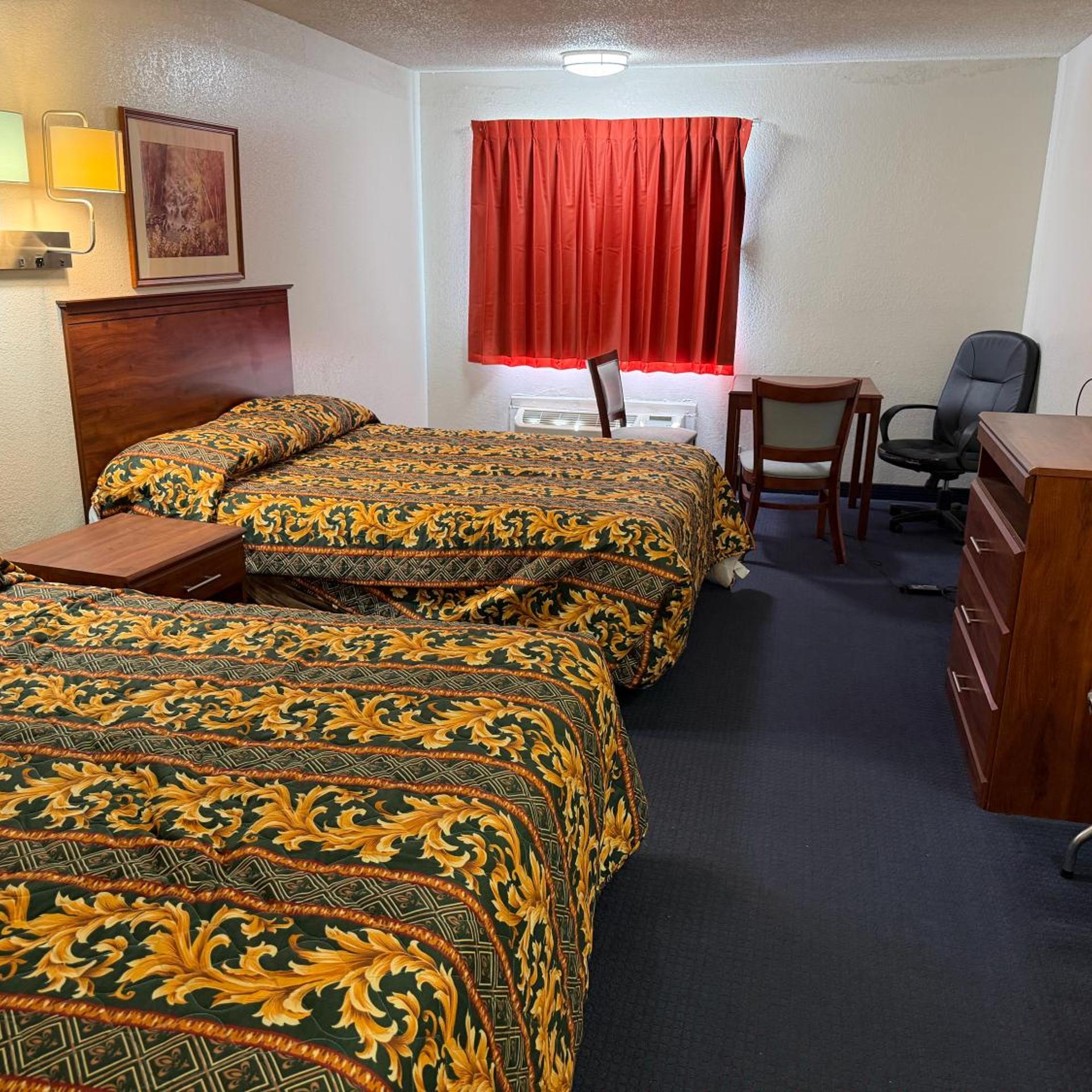 Econo Lodge West 8/14