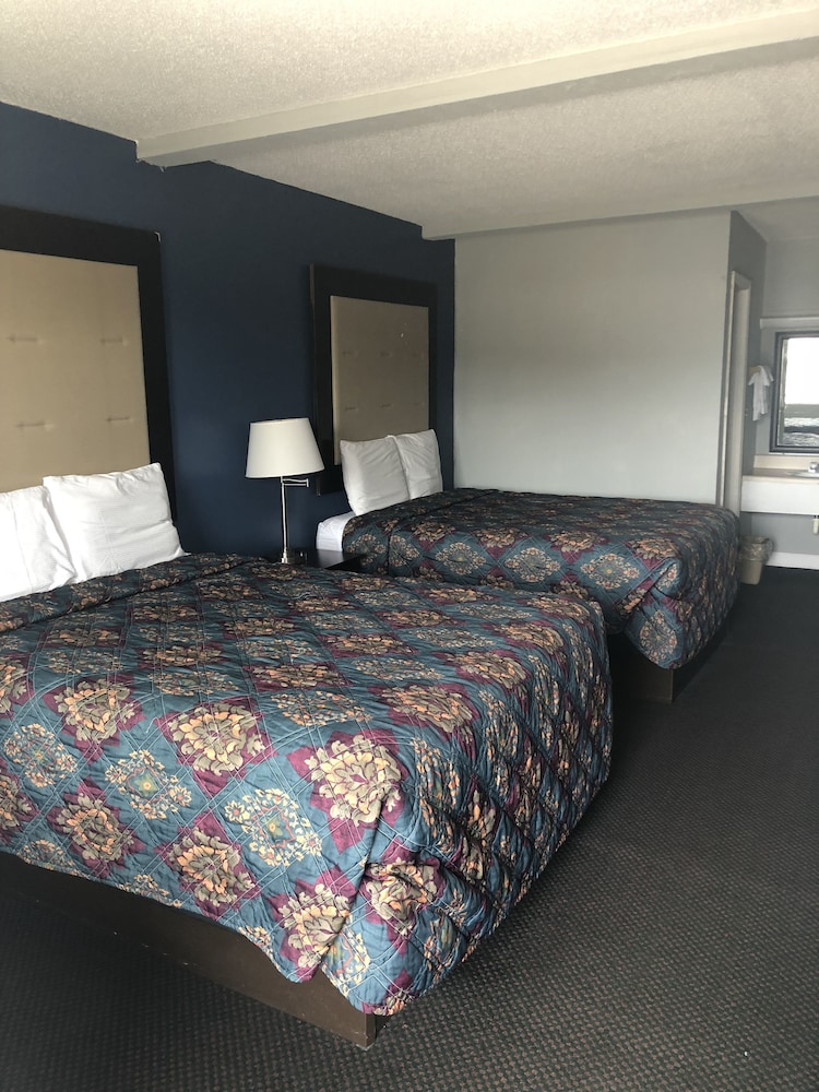 Scottish Inn 25/36