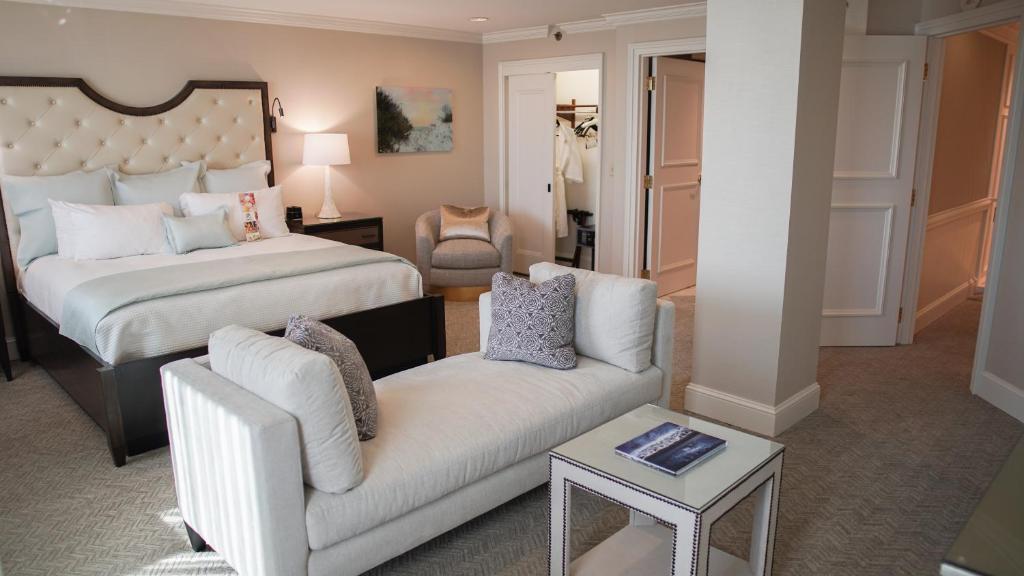 2 Bedrooms, Bi Level, Suite, 2 King Beds