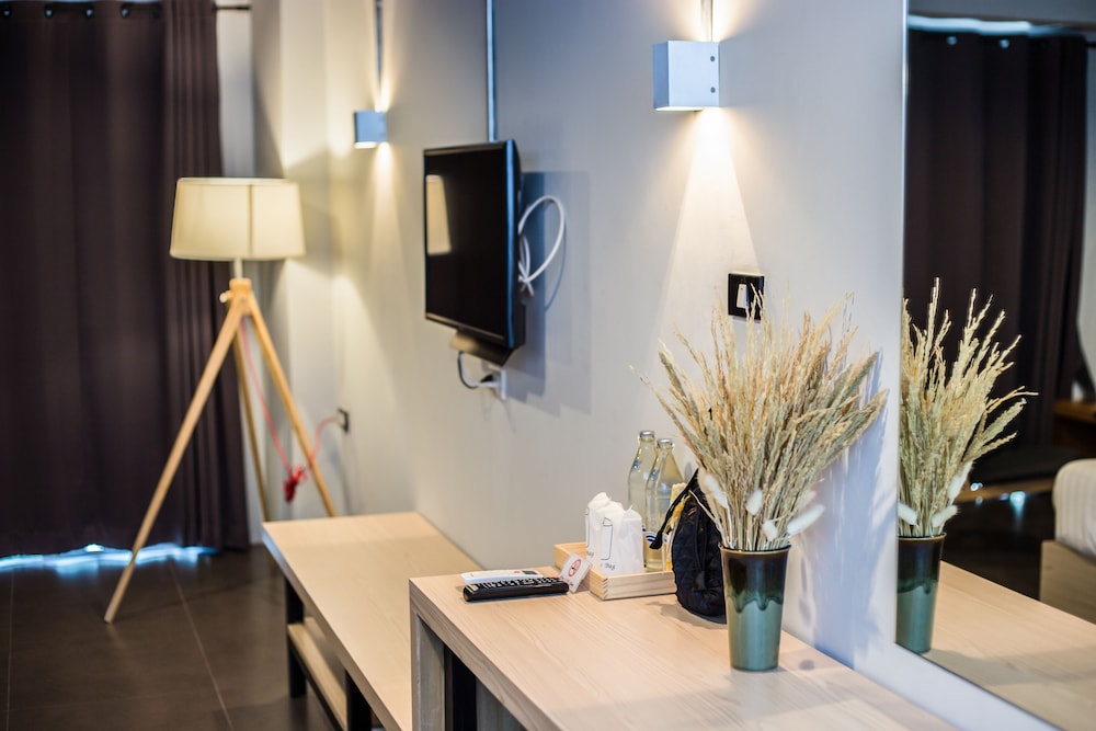 Get Zleep Premium Budget Hotel 37/59