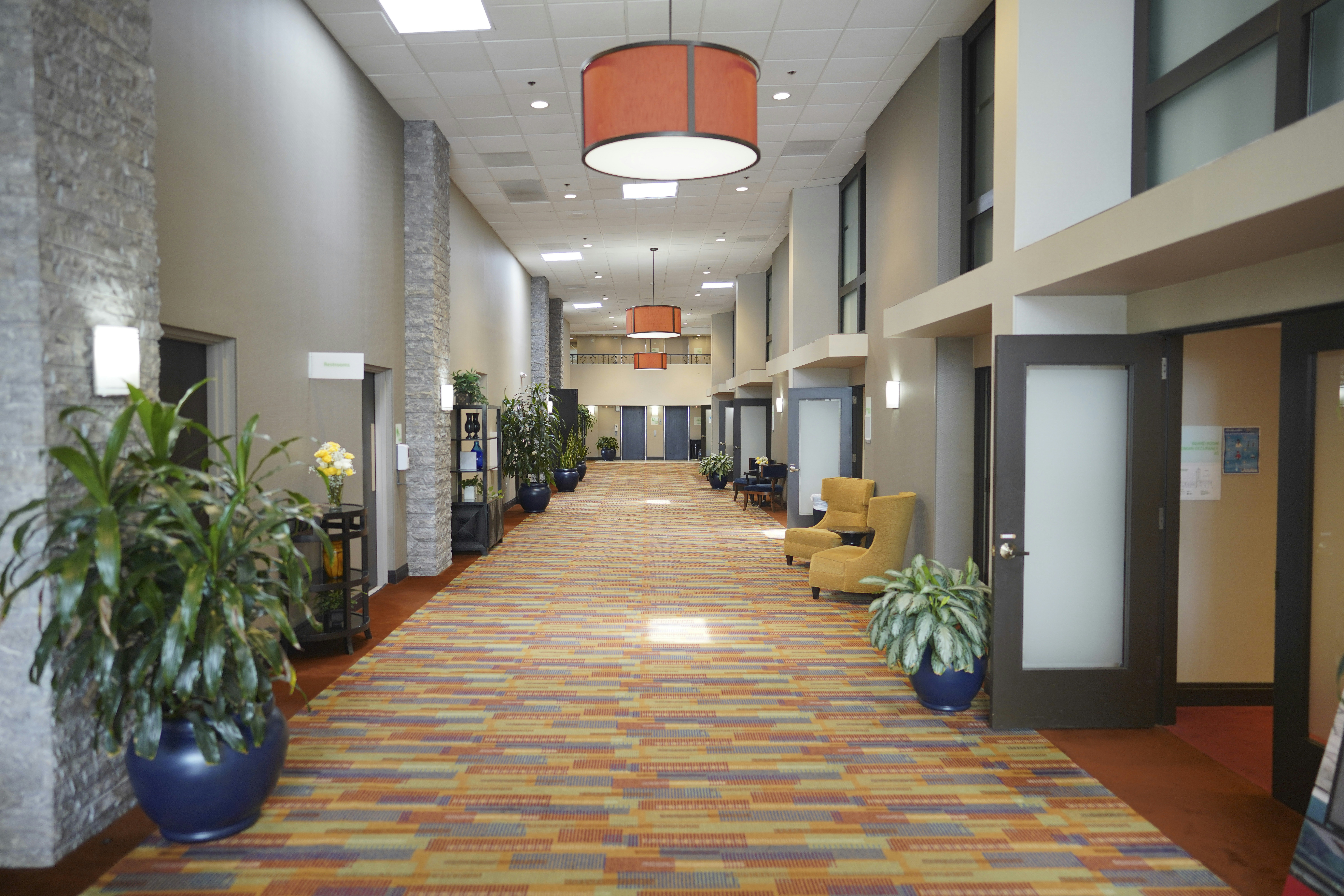Holiday Inn Hotel & Suites Chicago-Carol Stream(Wheaton) 71/76