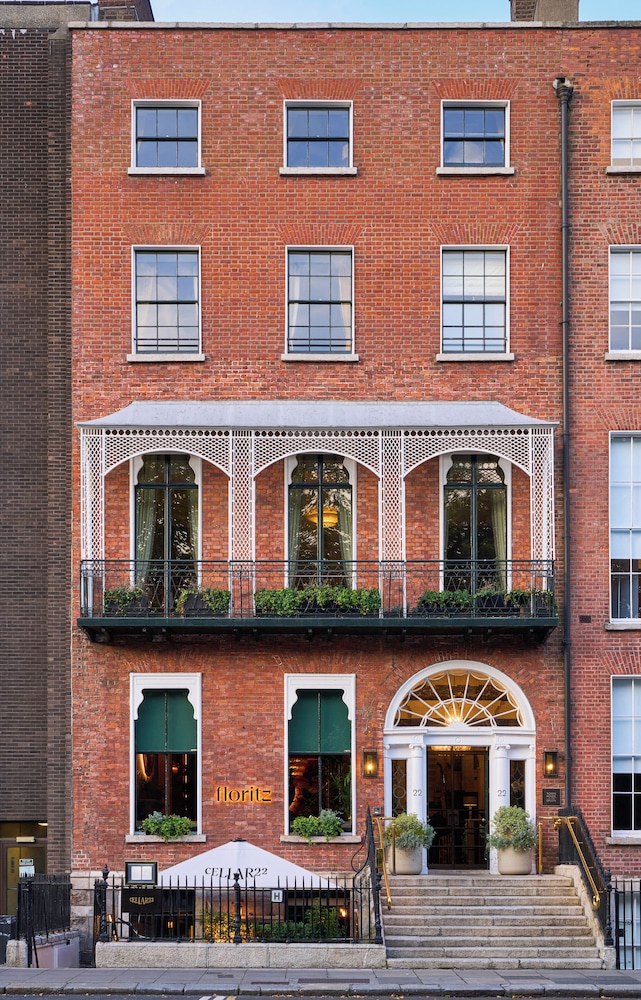 The Cliff Townhouse 1/50