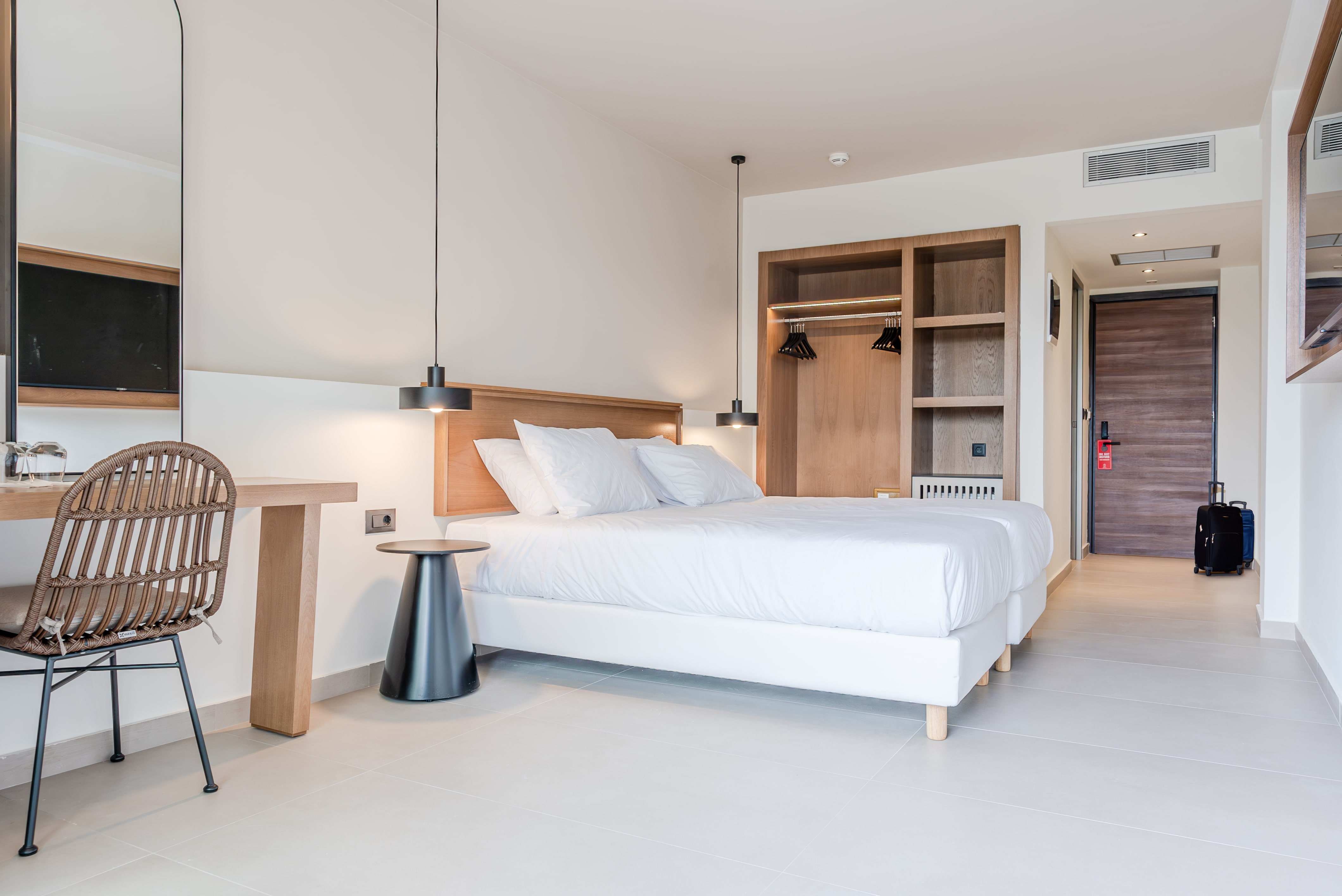 Premium, Sea View