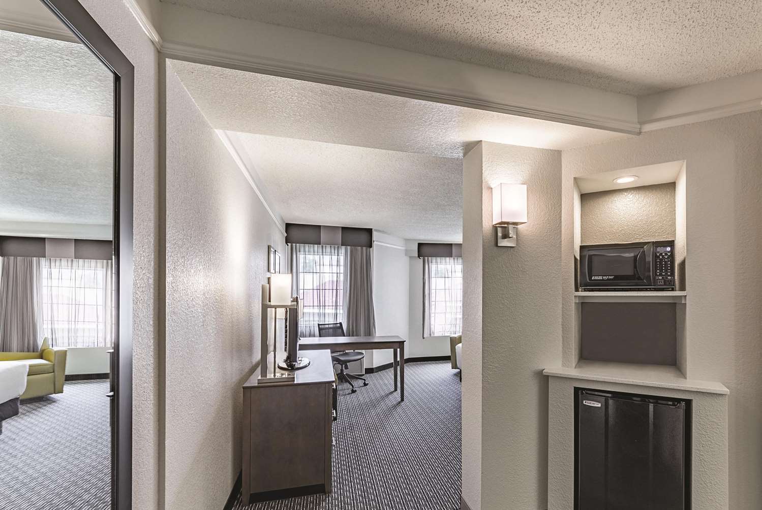 La Quinta Inn and Suites by Wyndham Austin Near The Domain 52/52
