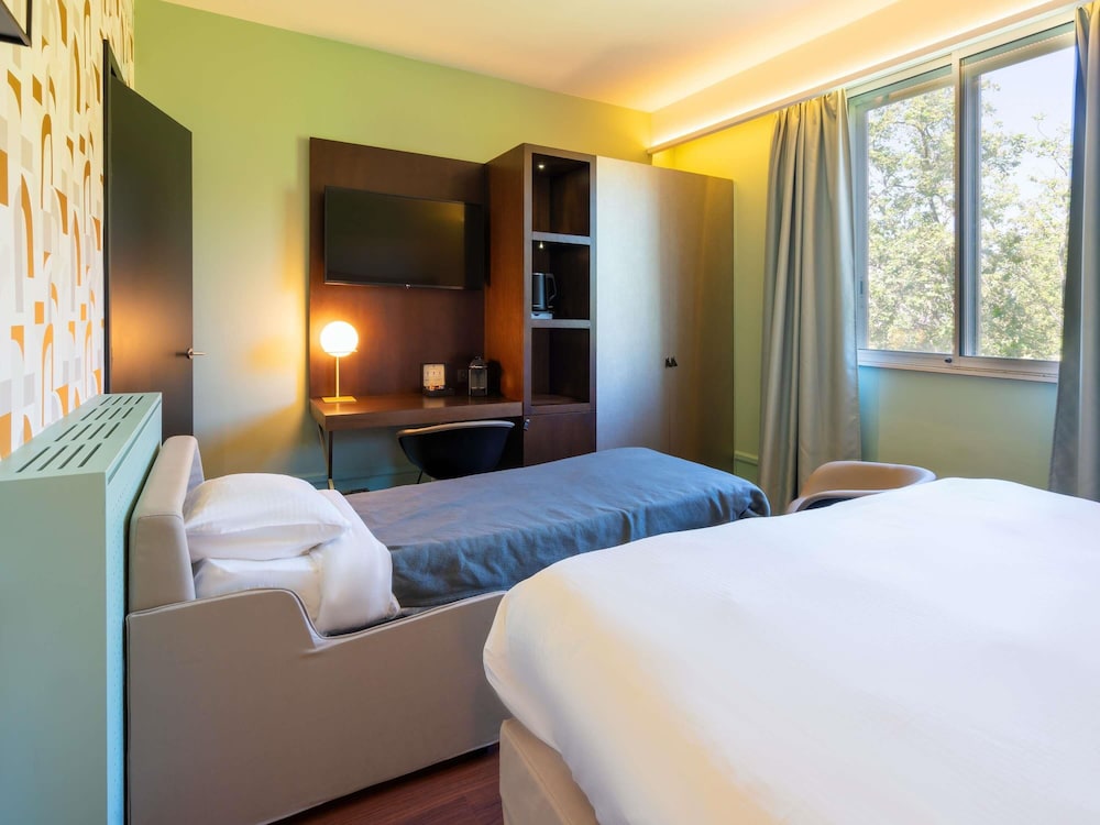 Splendid Hotel Lac d Annecy, Handwritten Collection 15/50
