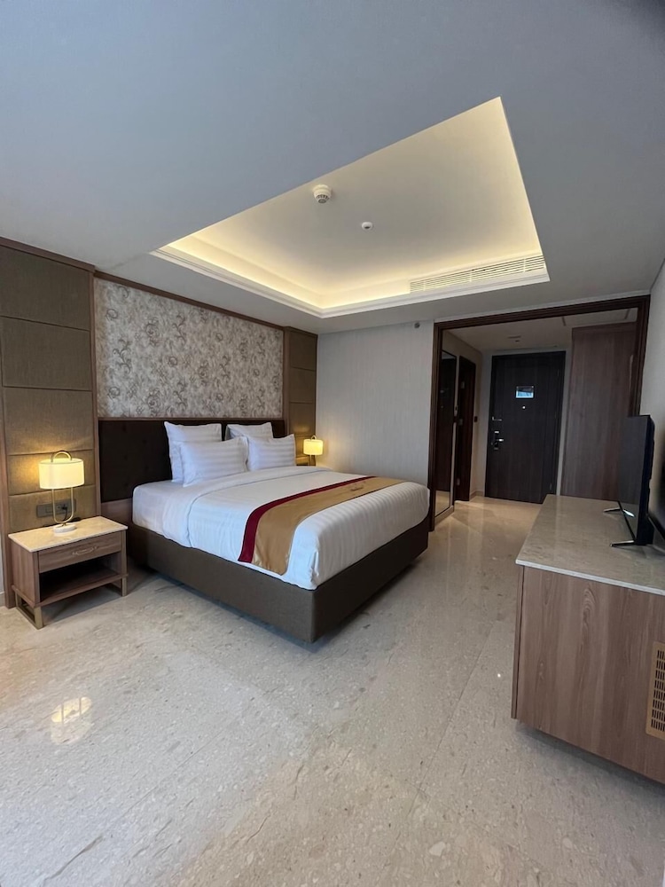 Grand Travello Hotel Bekasi 6/22