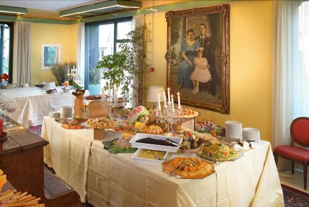 Ambrosiano Hotel 6/31